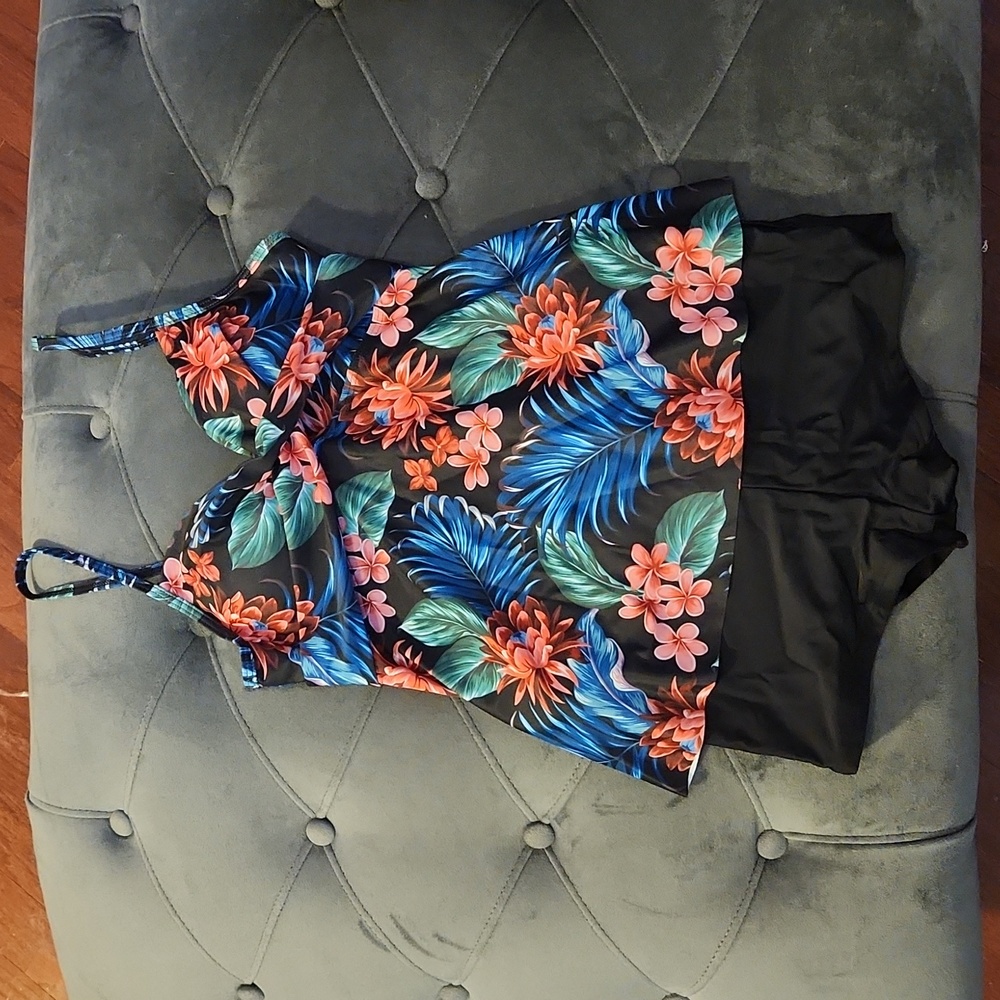 New, Floral tankini